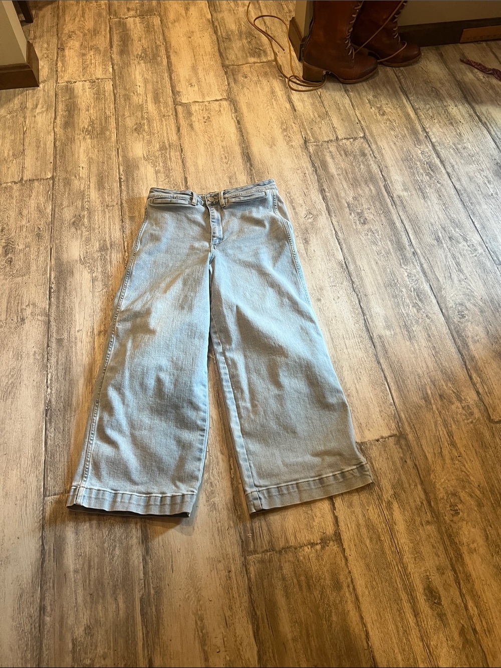 Oat New York Light Blue Cropped Wide-Leg Jeans